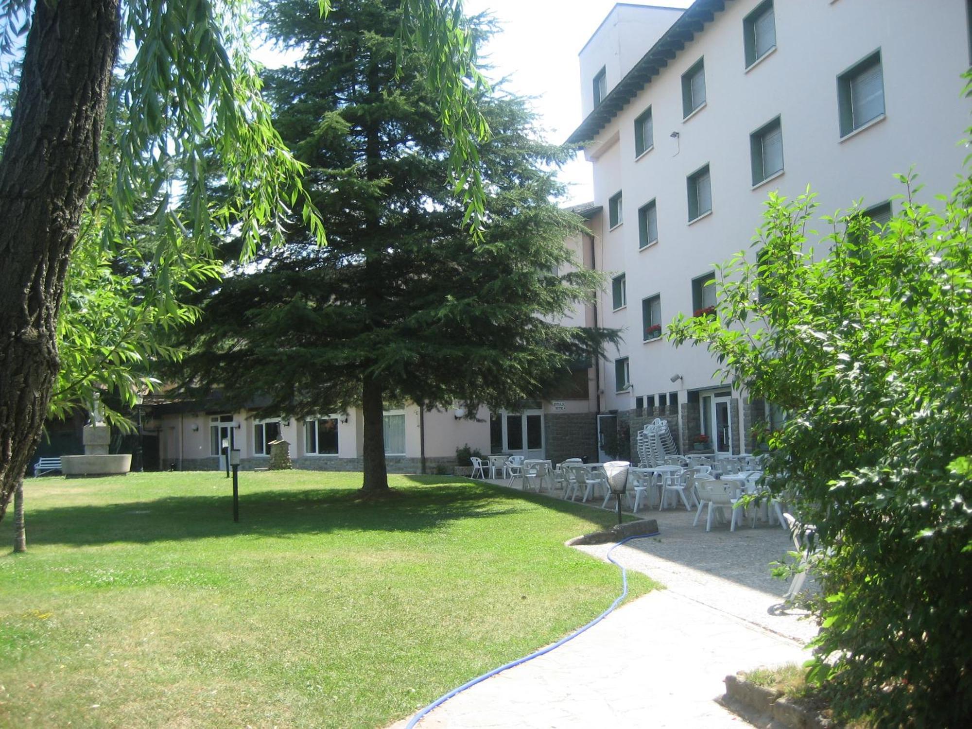 Hotel La Pardina Sabinanigo Exterior foto